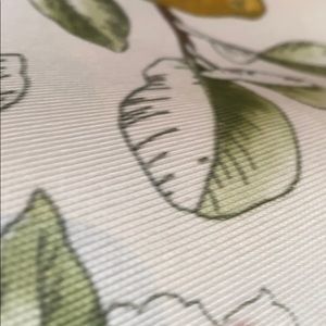 Meet your Posher, Simom